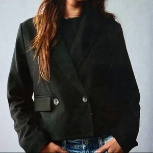 American Eagle Cropped Black Blazer NWT
